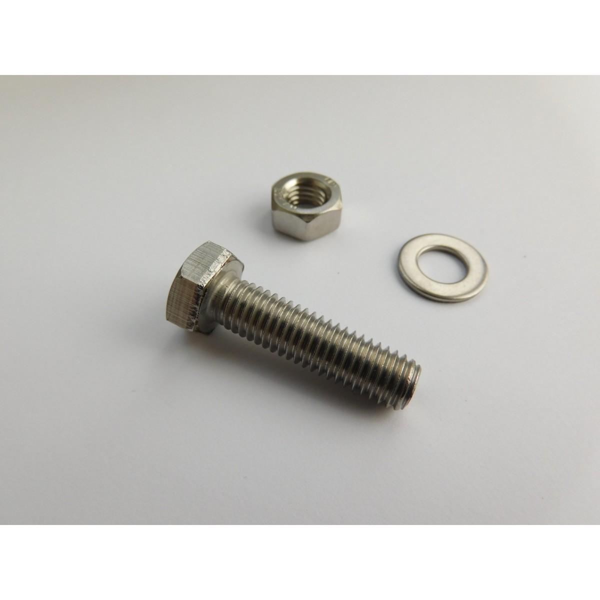 Screw STAINLESS STEEL / M8x30 / complete (screw, nut, washer) / pack of 10
