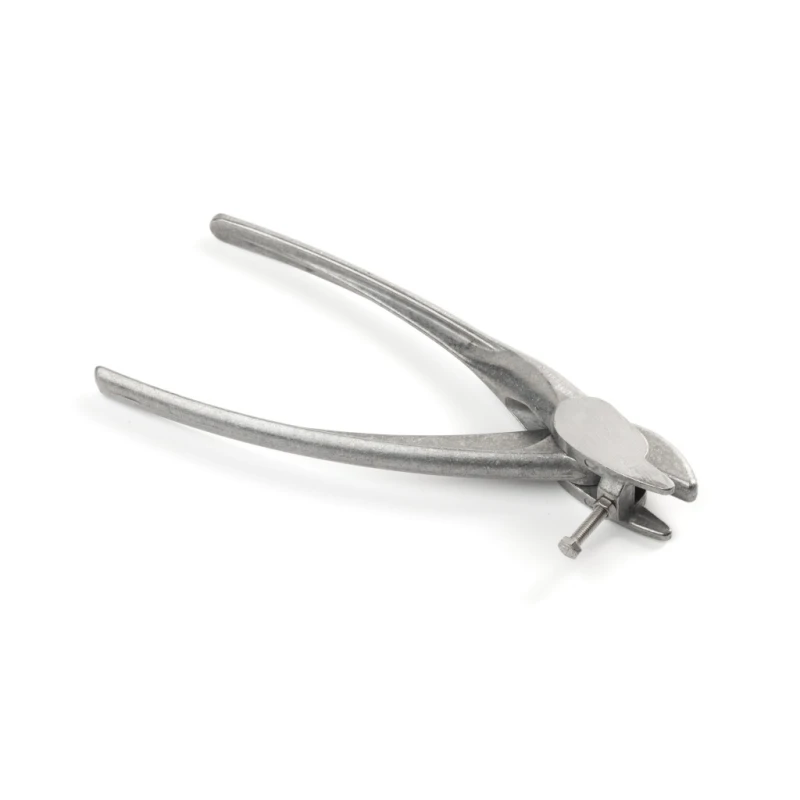 Tension pliers for welded fences