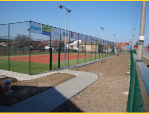 Chain link fence 45/3,00-1,90/400/18m / PVC BND / ZN+PVC6005 / TENIS