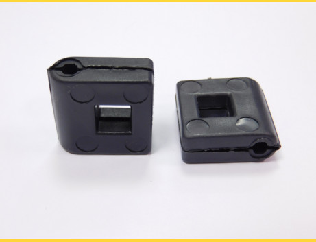 Vymedzovač PVC na príchytku / 5mm / čierny / (bal. 10ks)