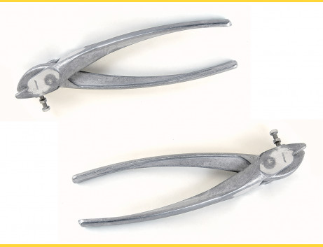 Tension pliers for welded fences