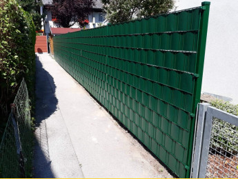 Privacy screens for fence panels