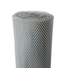 Chain link fence with small mesh sizes
