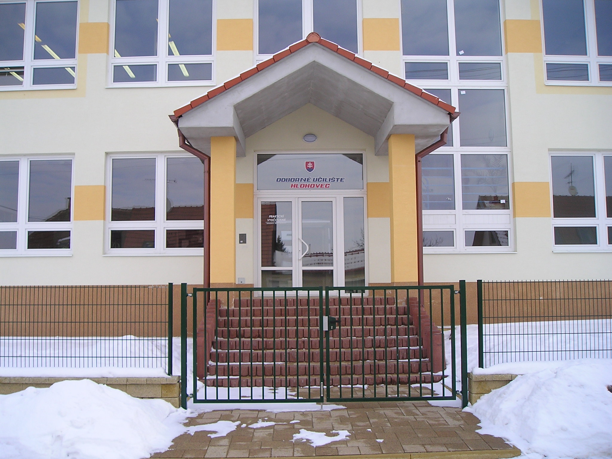 Umzäunung von Schulen